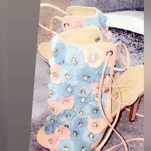 Heel for woman size 9